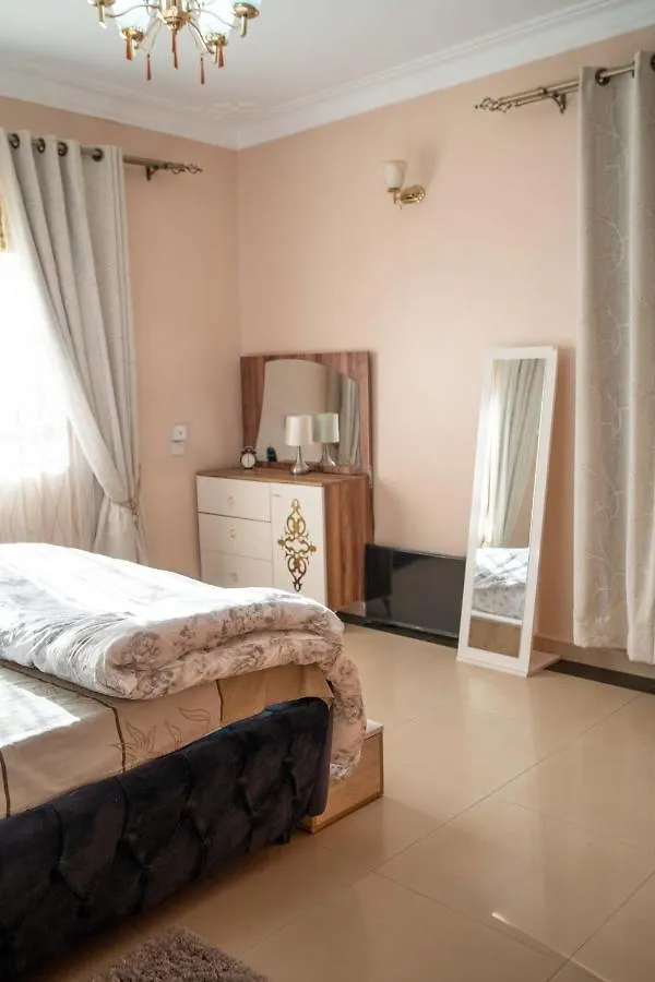 بيت للعطل The Terrace Villa كامبالا