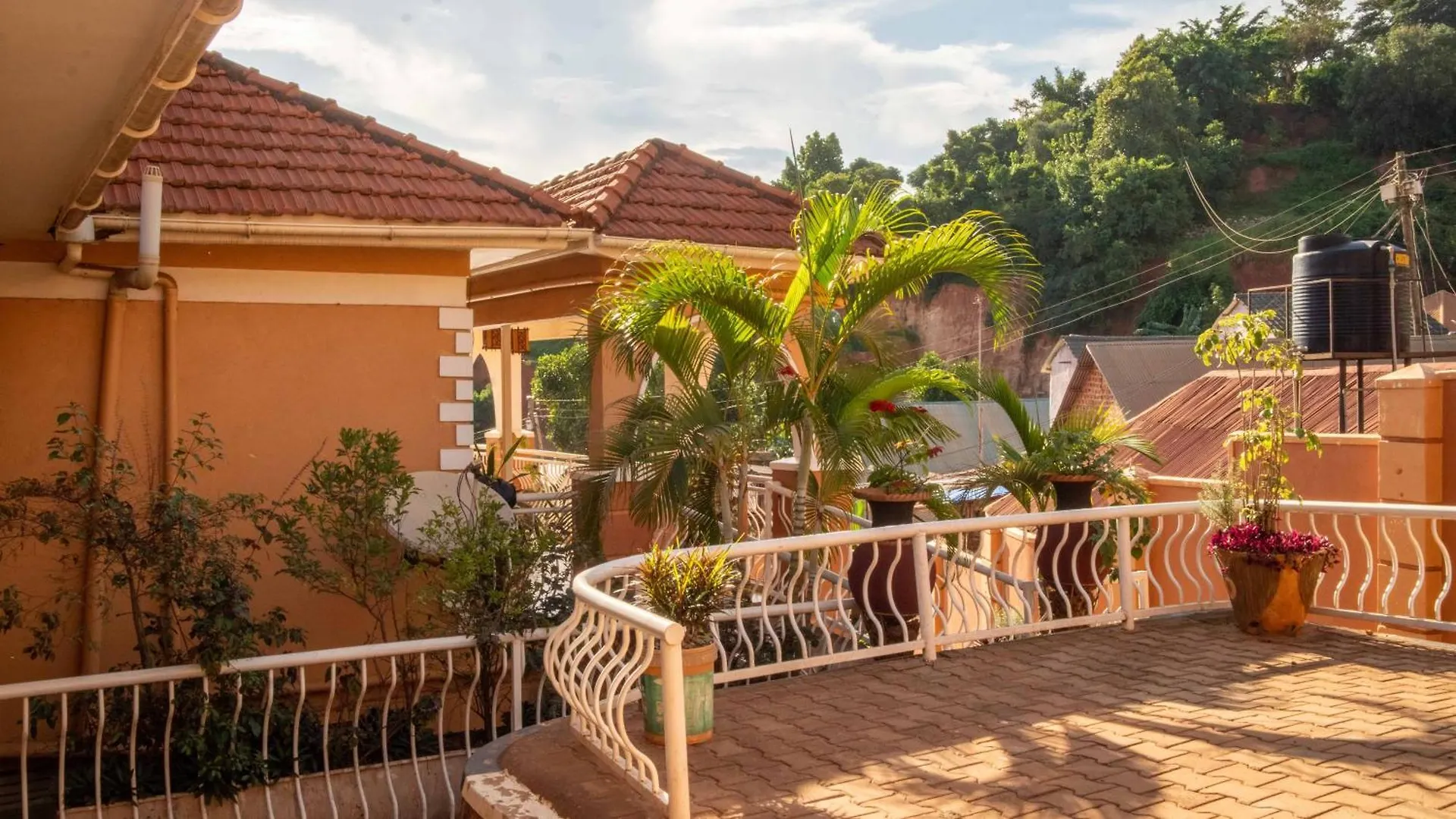 The Terrace Villa كامبالا