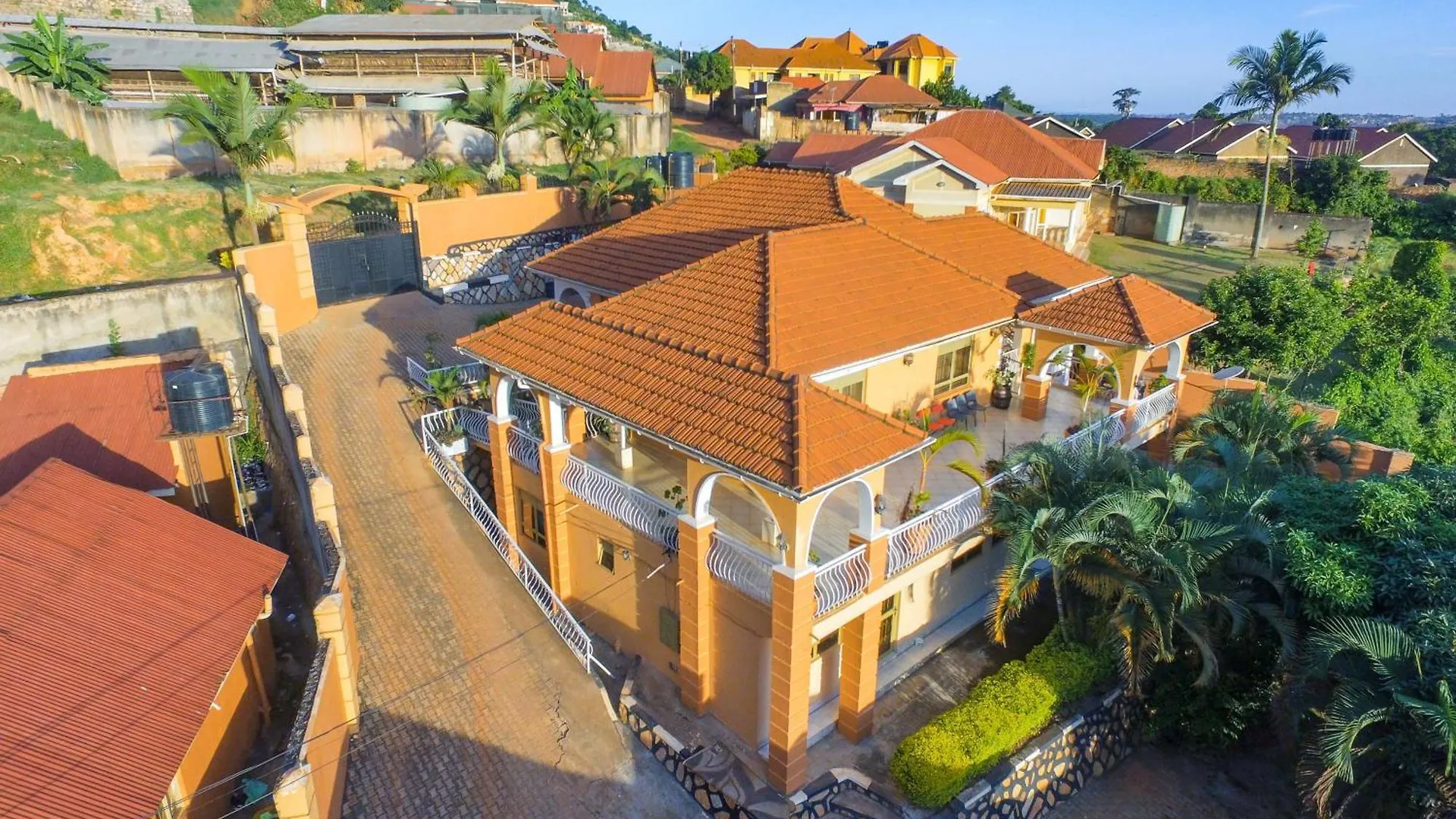 The Terrace Villa كامبالا